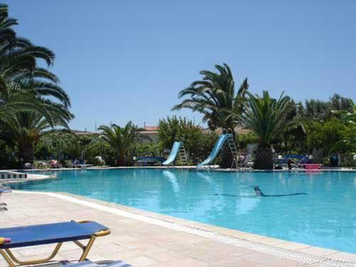 Garden Hotel Пастіда Екстер'єр фото